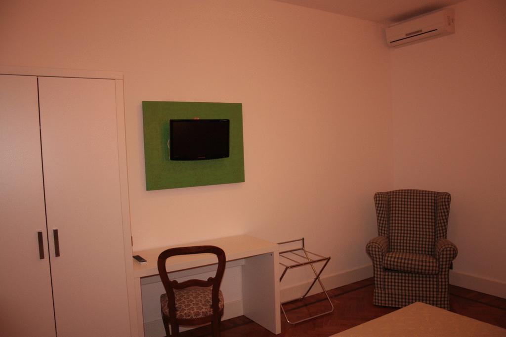 Hotel Da Cesare ストレーザ エクステリア 写真