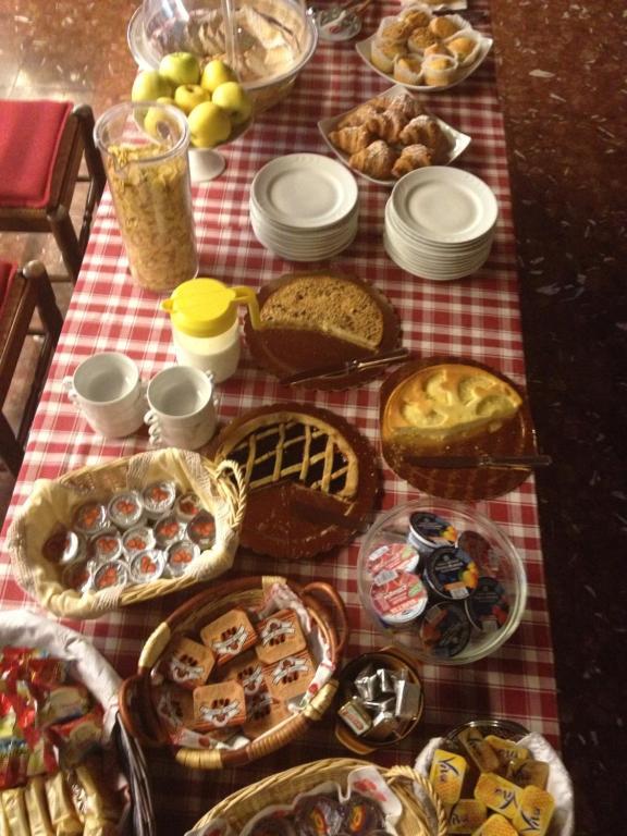 Hotel Da Cesare ストレーザ エクステリア 写真