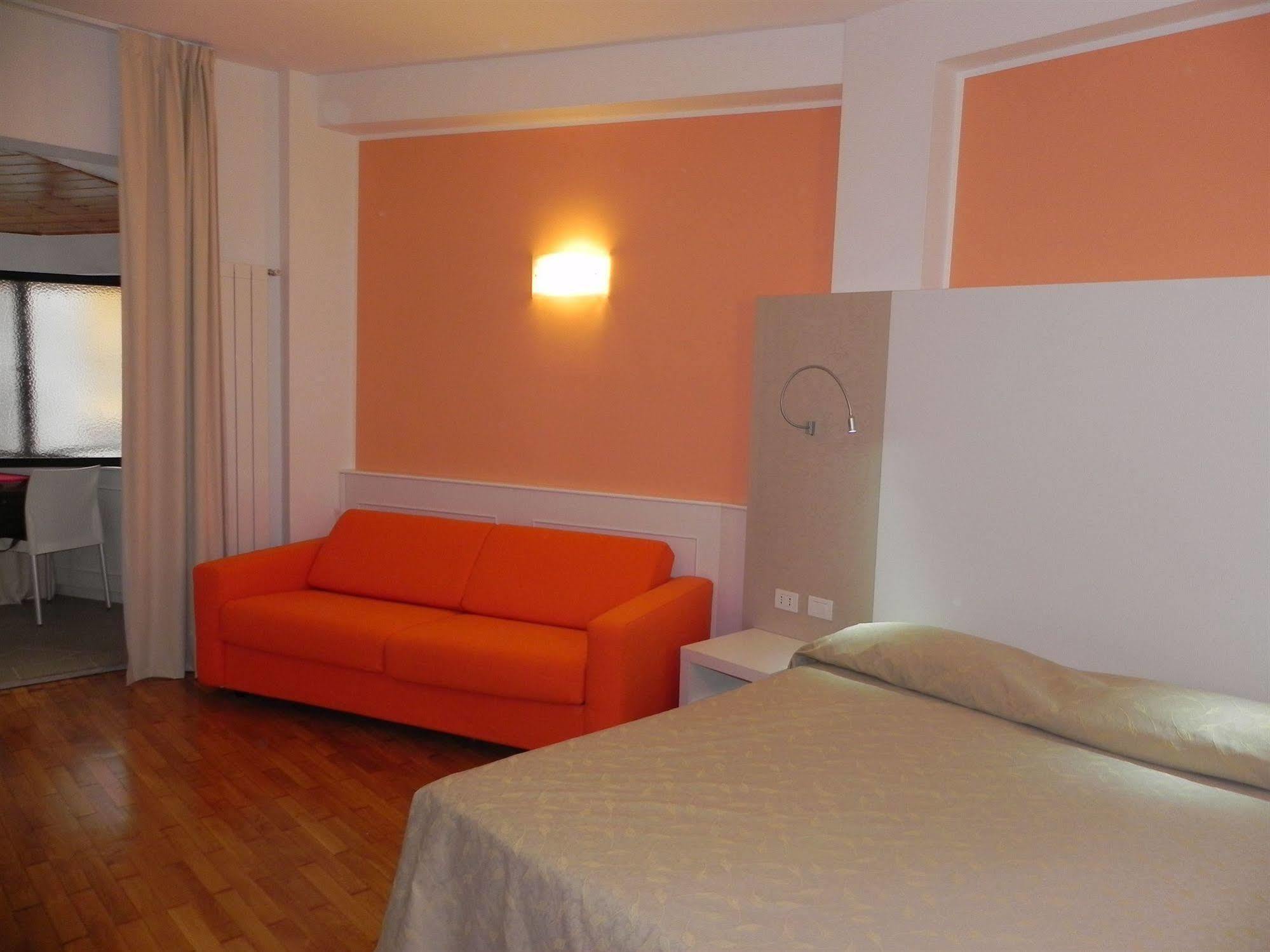 Hotel Da Cesare ストレーザ エクステリア 写真